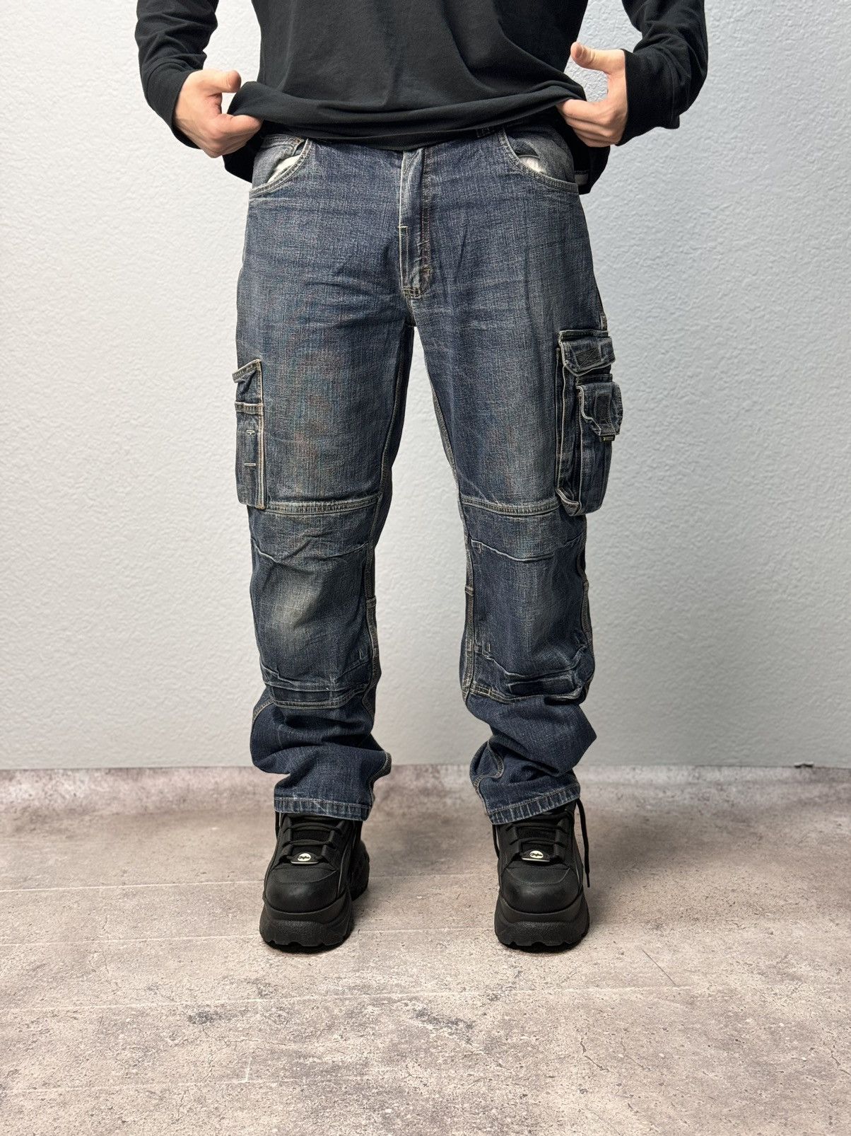 If Six Was Nine × Japanese Brand × Yohji Yamamoto VTG Yohji Yamamoto Junya Watanabe Style Bondage Cargo Pants Size US 32 / EU 48 - 3 Thumbnail
