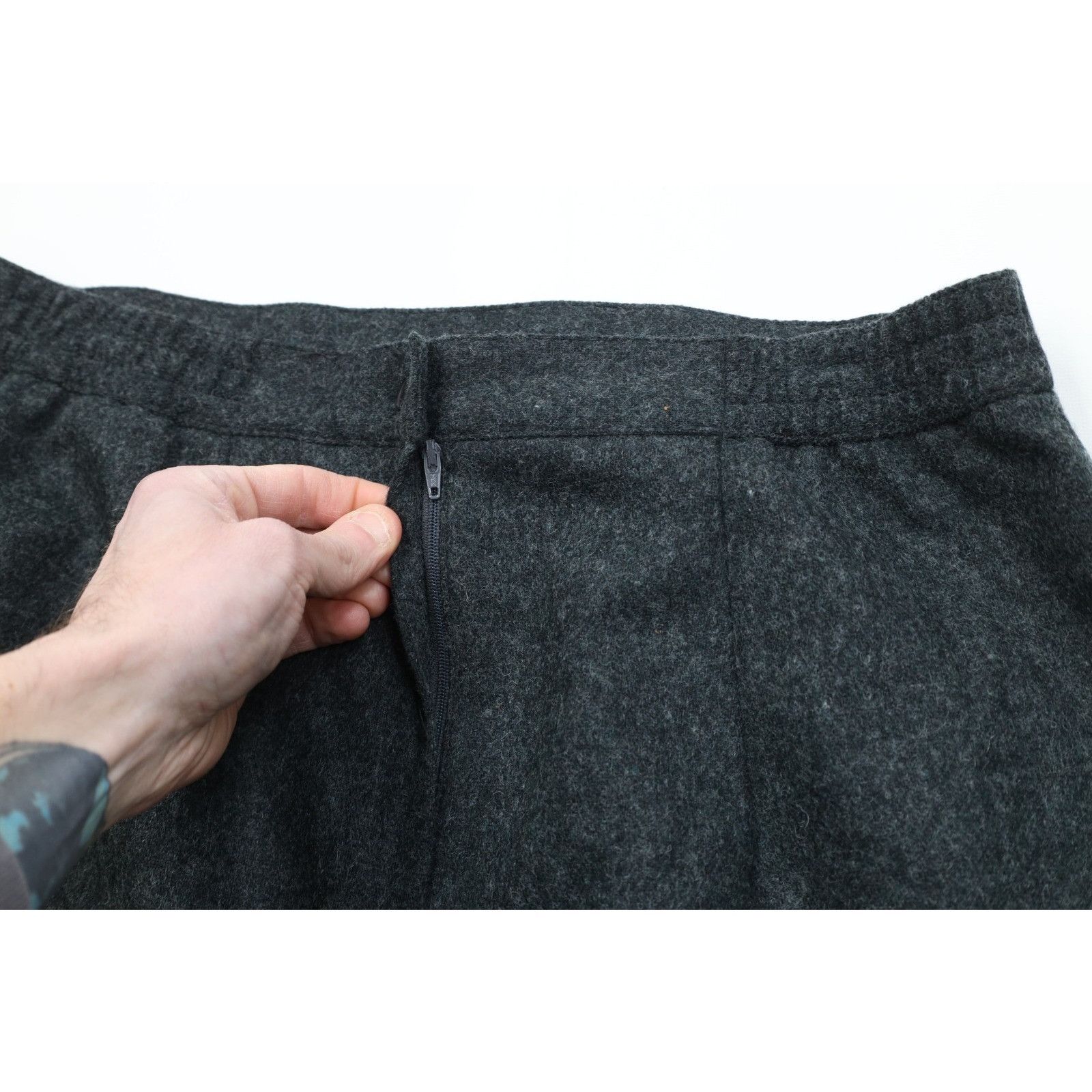 Vintage Vintage 90s Streetwear Blank Wool Business Skirt Size 40" / US 18 - 10 Thumbnail