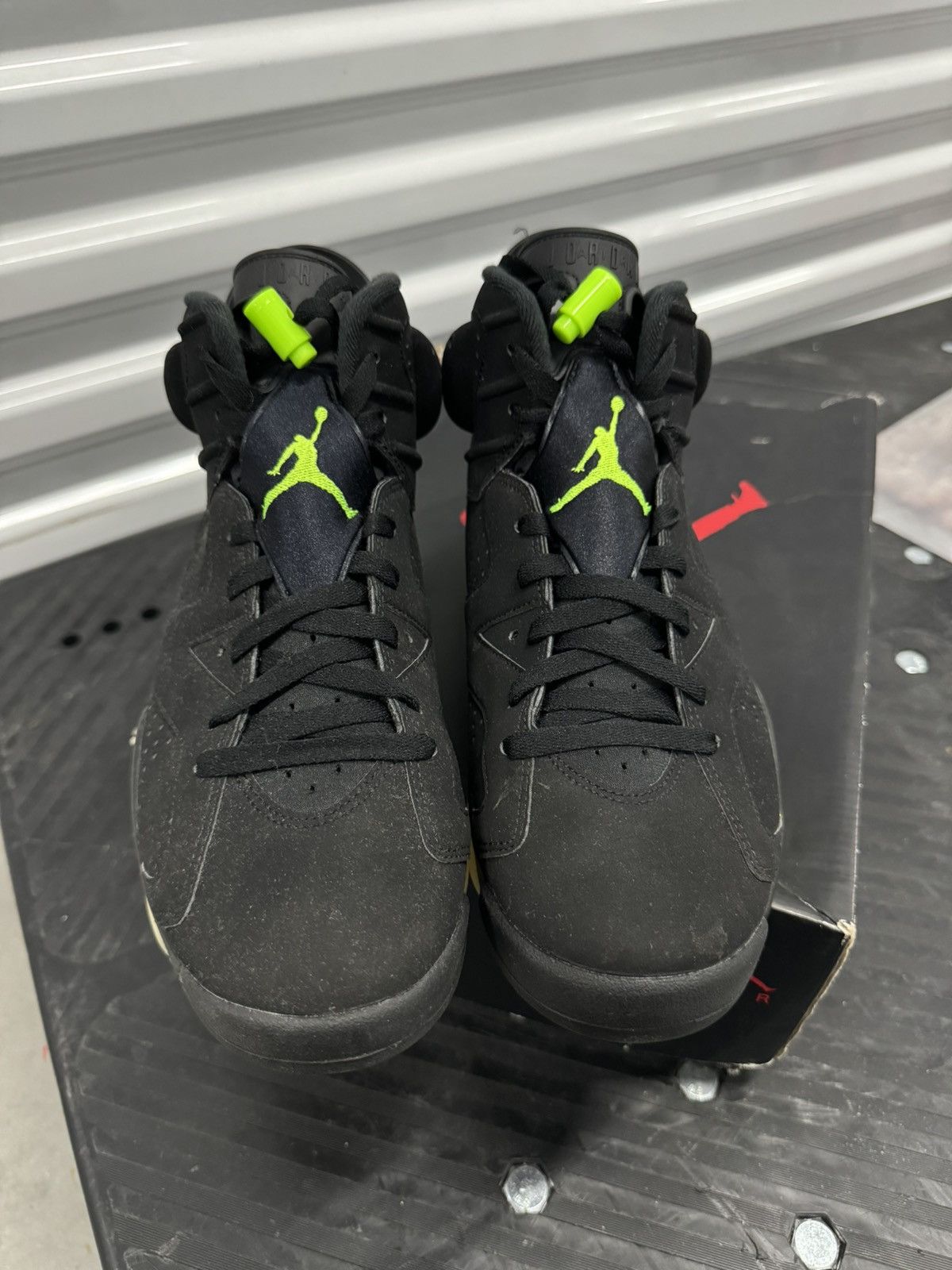Jordan Brand Used Jordan 6 “Electric Green” Size 9.5 Size US 9.5 / EU 42-43 - 4 Thumbnail