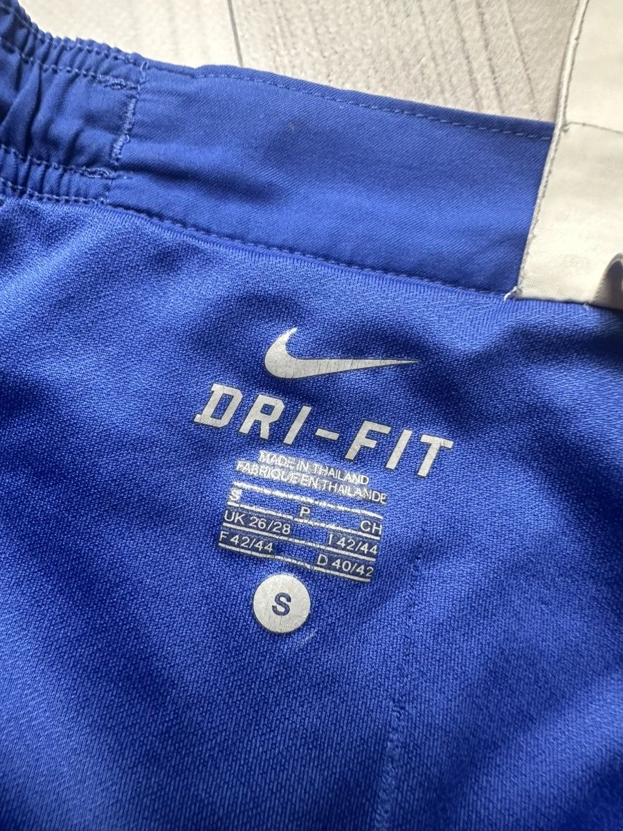 Nike × Vintage Vintage Nike Brasil soccer shorts Brazil size S Size US 30 / EU 46 - 4 Thumbnail