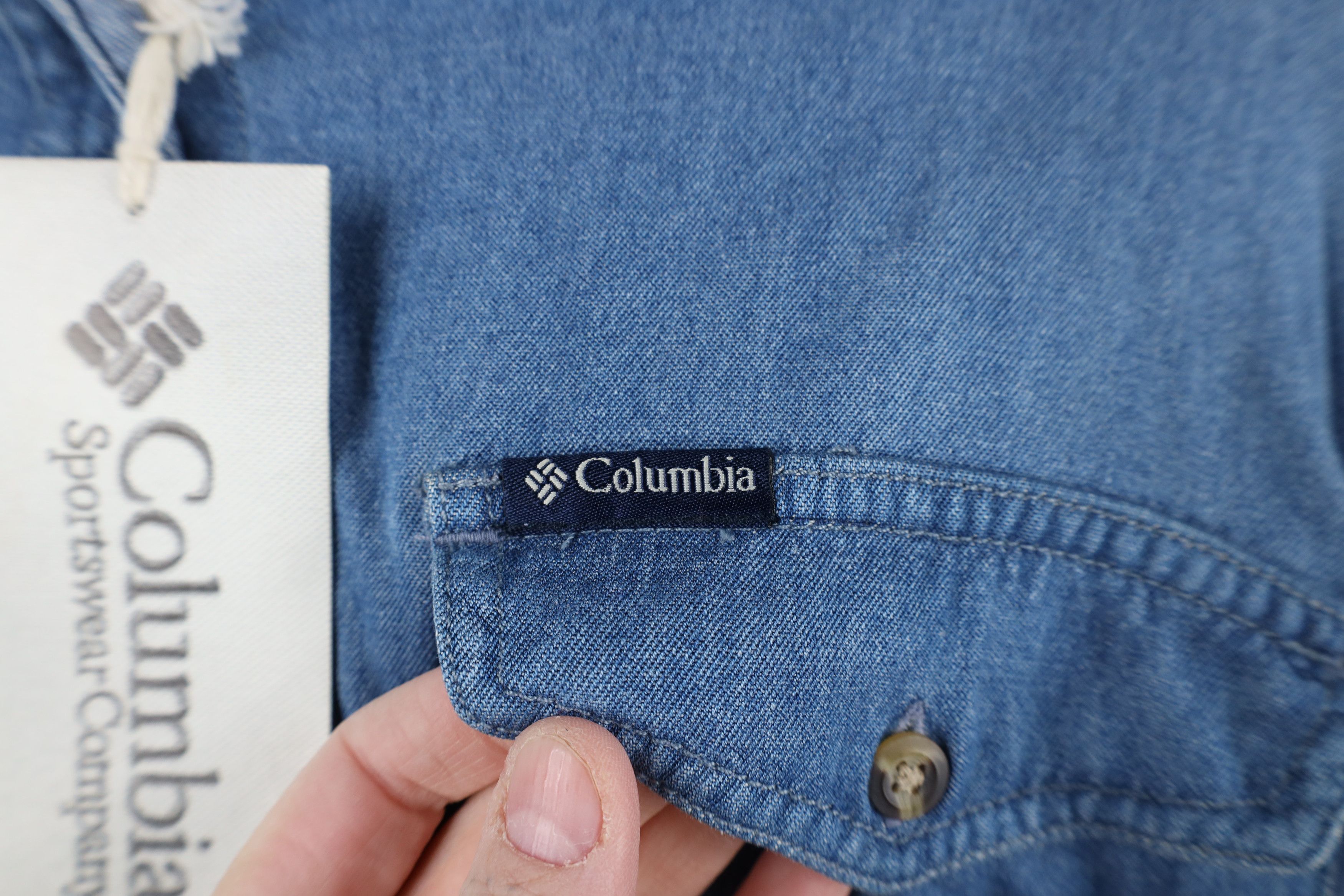 Columbia × Vintage Deadstock Vintage 90s Columbia Collared Button Shirt Blue Size L / US 10 / IT 46 - 4 Thumbnail