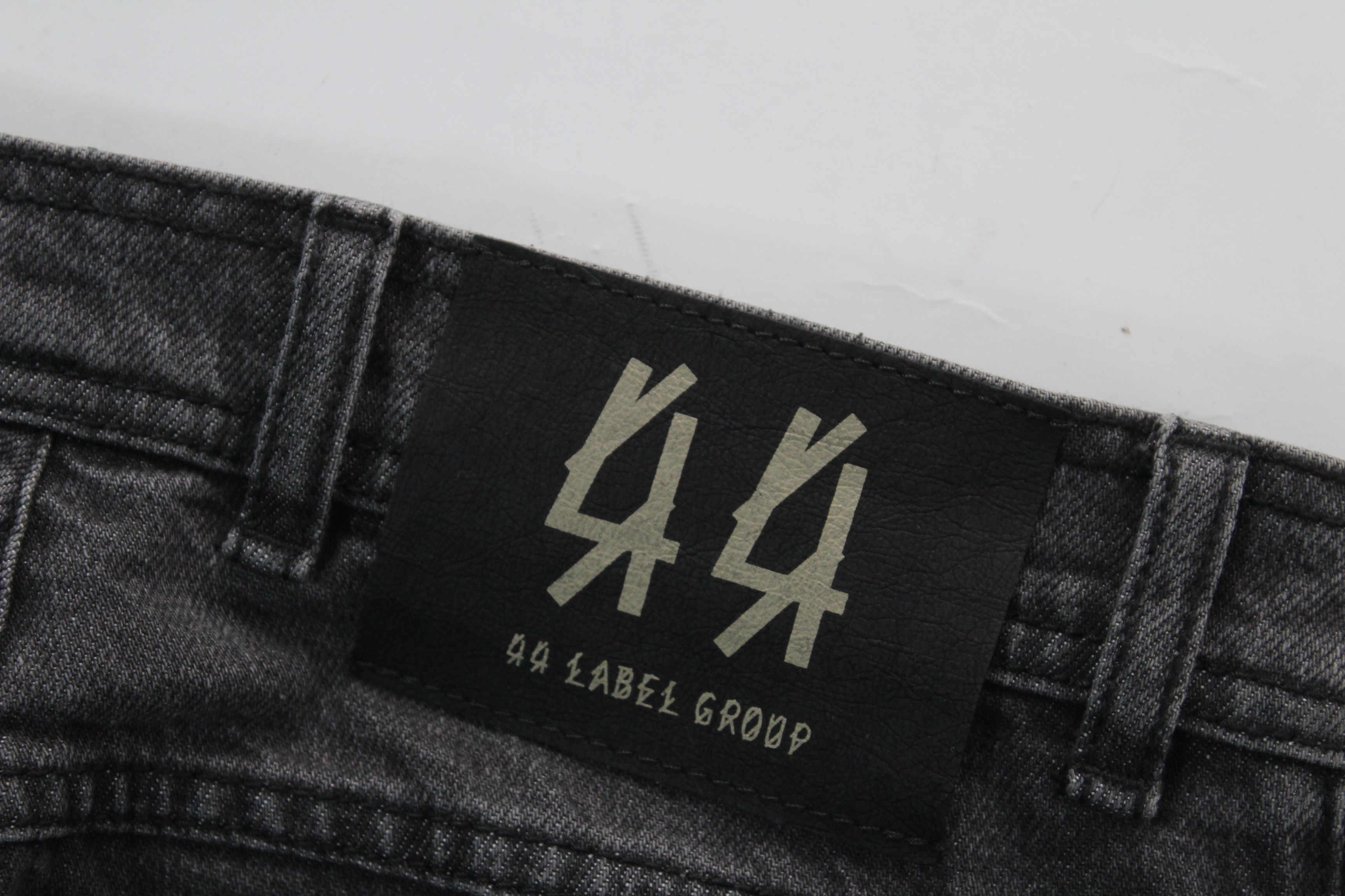44 LABEL GROUP 44 Label Group Skyscraper Straight Leg Grey Jeans 44 Kobosil Size US 28 / EU 44 - 12 Thumbnail