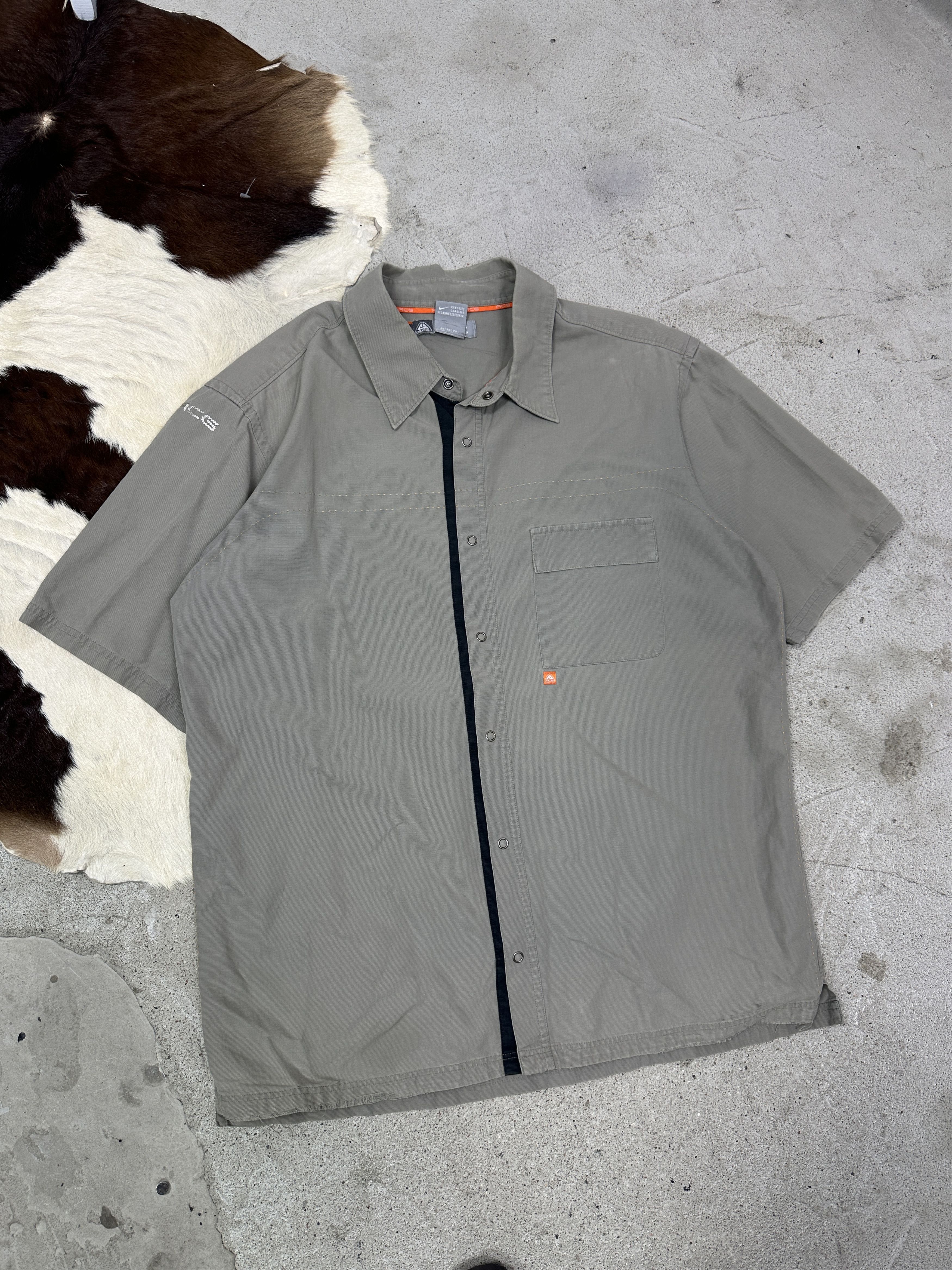 Nike Vintage Casual Streetwear Sporty Y2K Nike ACG Shirt Size US L / EU 52-54 / 3 - 1 Thumbnail