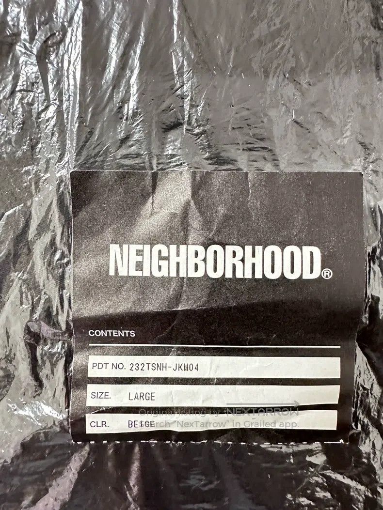 Neighborhood Neighborhood Contrast color letter print stand collar long Size US L / EU 52-54 / 3 - 9 Thumbnail