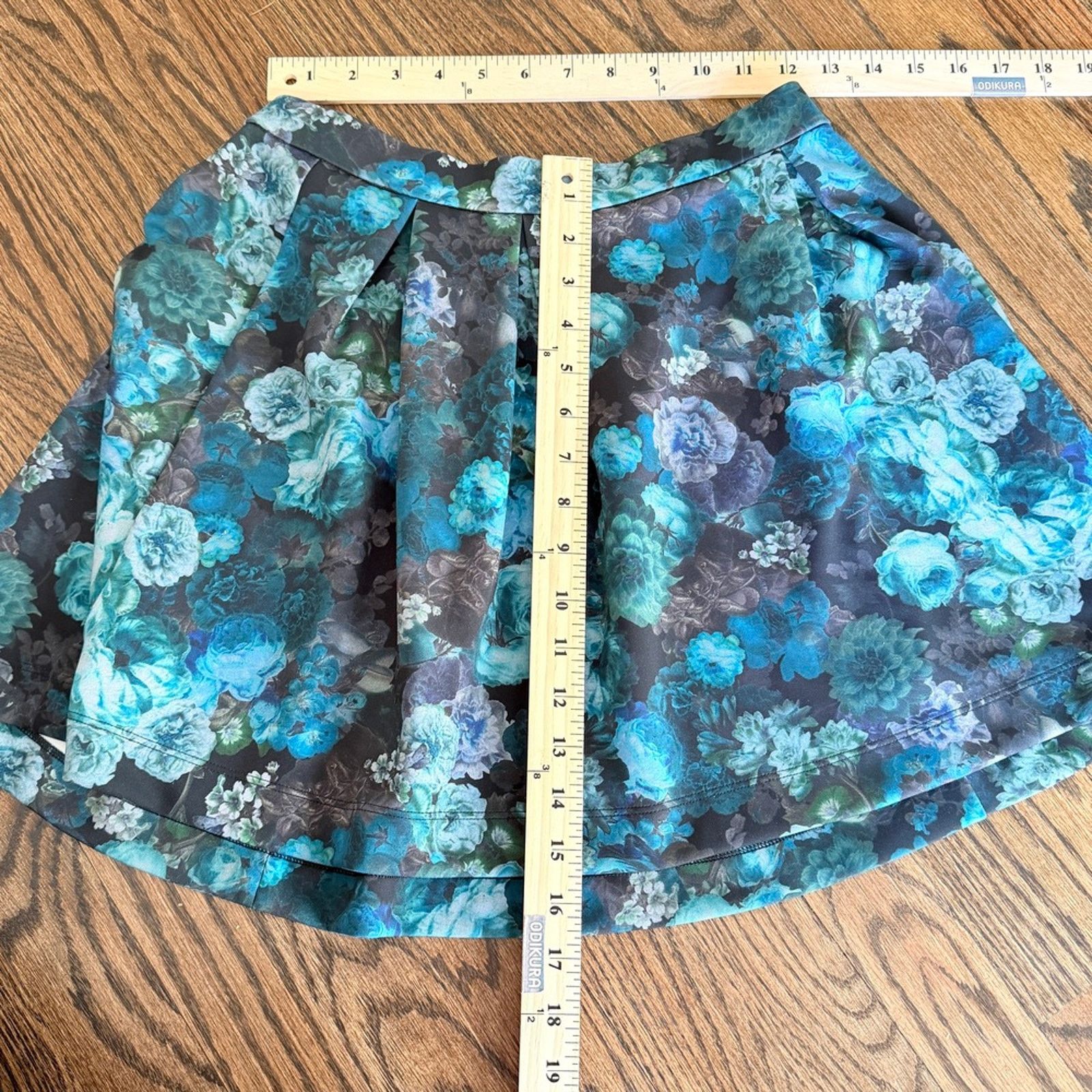 Express Express a-line floral pleated skirt whimsygoth dark fairy Size 23" - 6 Thumbnail