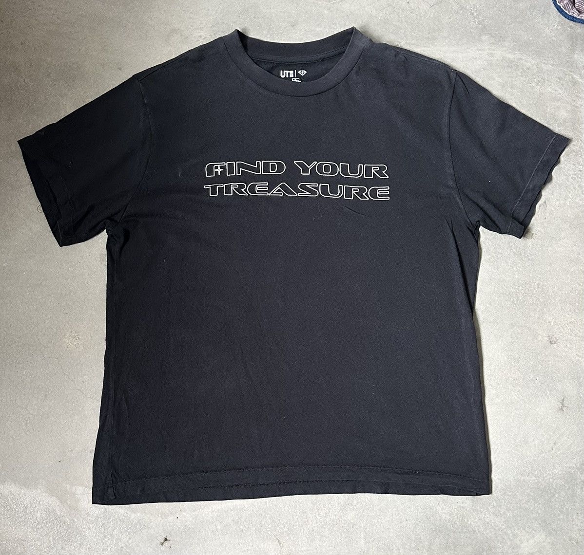 Uniqlo TREASURE UNIQLO K POP TEE Size US XL / EU 56 / 4 - 2 Thumbnail