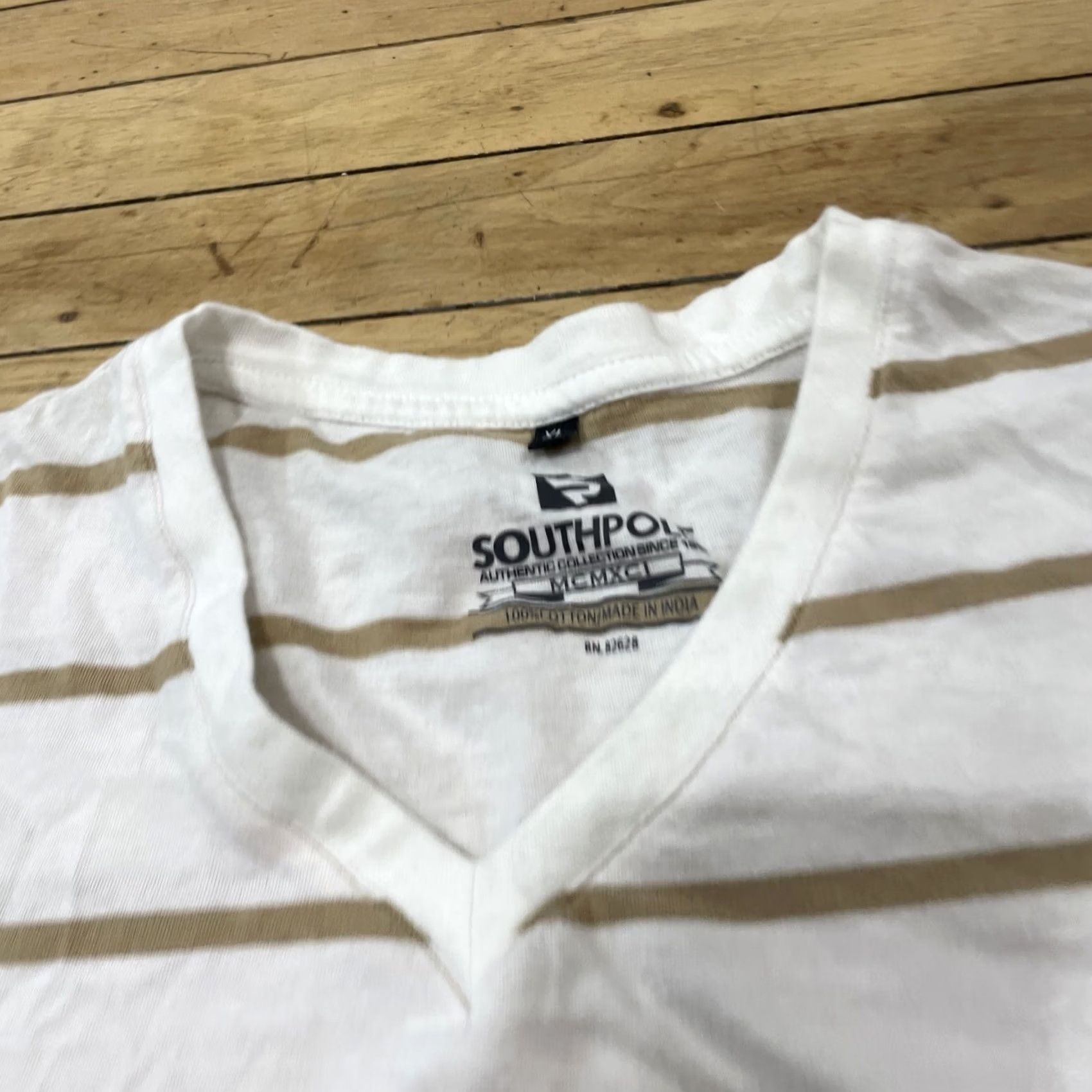 Southpole SOUTHPOLE T Shirt Adult XL Slim Brown Black White Y2k Vneck Crew Tee XL Shirt Mens Brown Black White XL Regular T-Shirt Size US XL / EU 56 / 4 - 5 Thumbnail