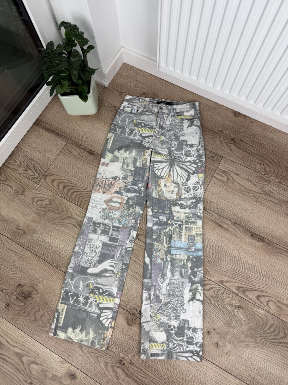 Jaded London Graffiti Print Wide Leg skate Pants Jeans 26 28
