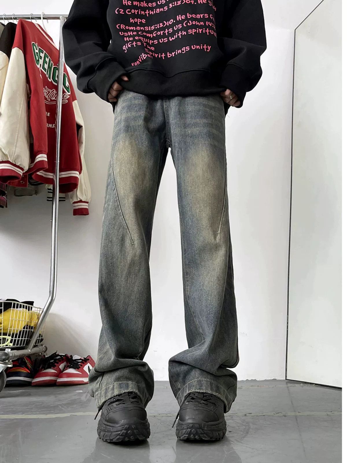 Vintage Men's retro cleanfit distressed washed flared jeans Size US 32 / EU 48 - 1 Thumbnail