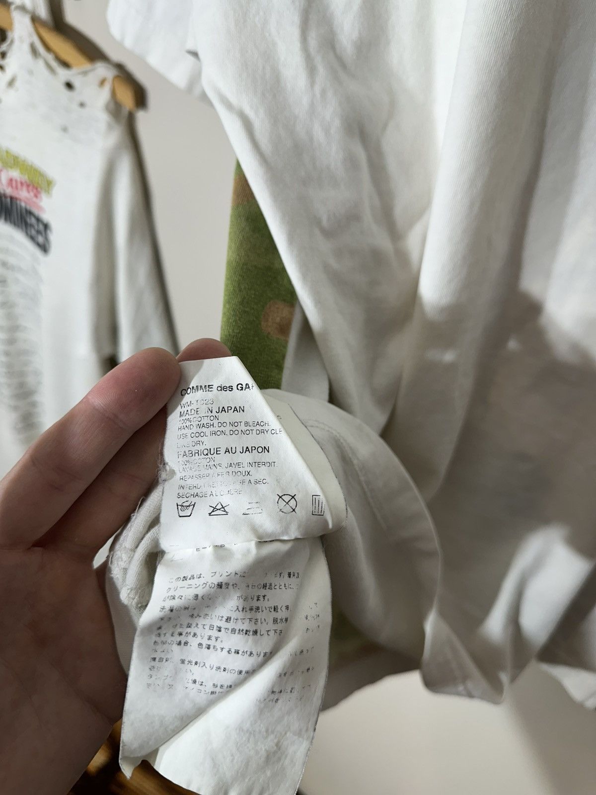 Junya Watanabe Junya Watanabe ss04 “The Banner Over Us is Love” tshirt Size US S / EU 44-46 / 1 - 7 Thumbnail