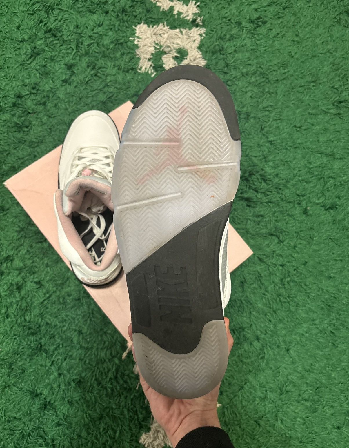 Jordan Brand Jordan 5 “Medium Soft Pink” Size US 13 / EU 46 - 11 Thumbnail