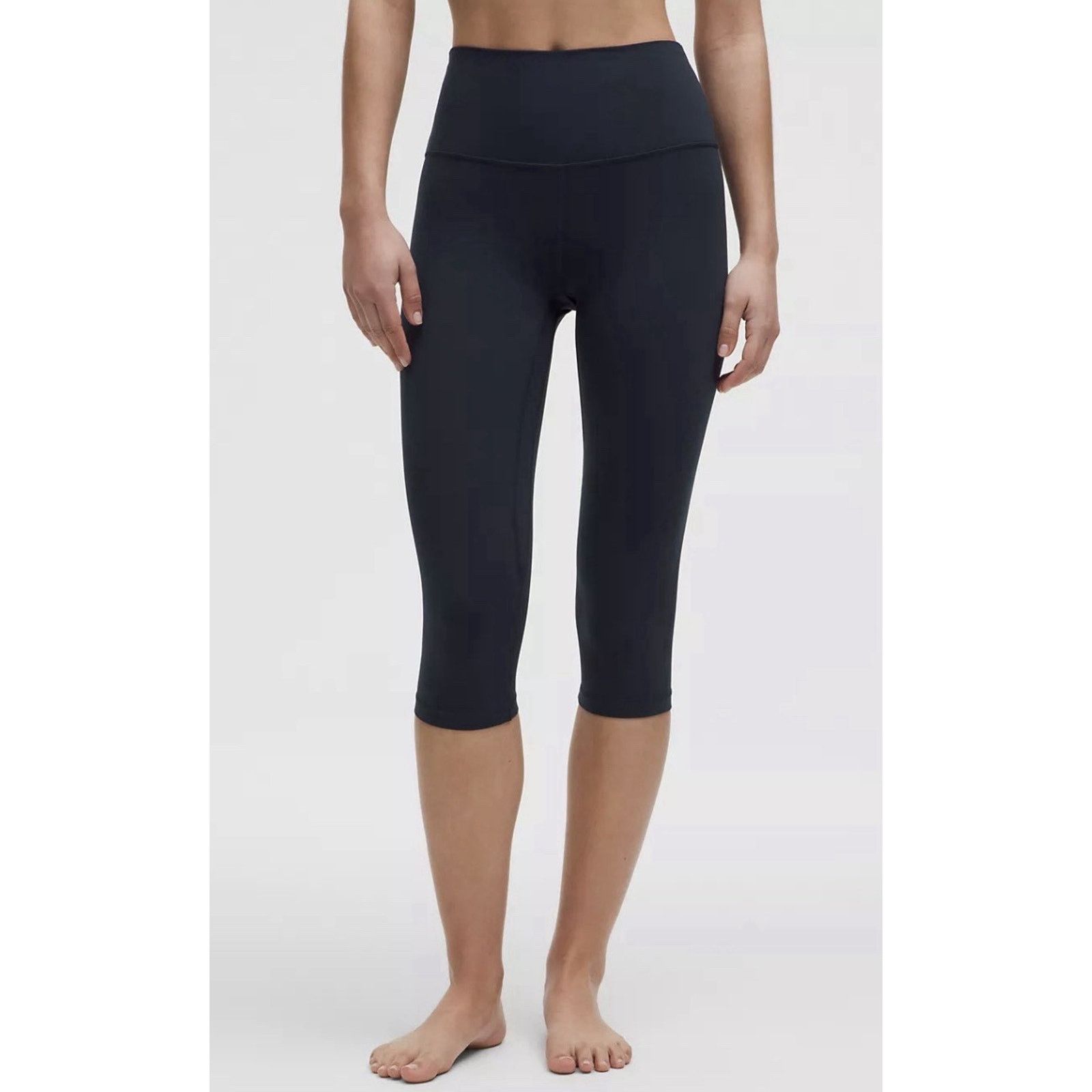 Lululemon Lululemon Align HR Crop 21” True Navy Size 20 NWT Capri Size 42" / US 20 - 1 Thumbnail