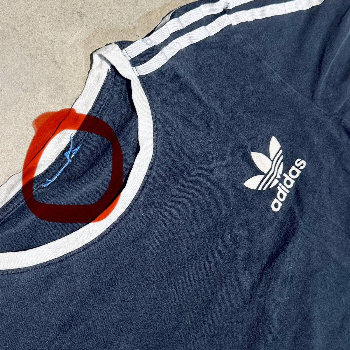 Adidas Rare Vintage ADIDAS OG Stripe Tee Size US M / EU 48-50 / 2 - 4 Thumbnail