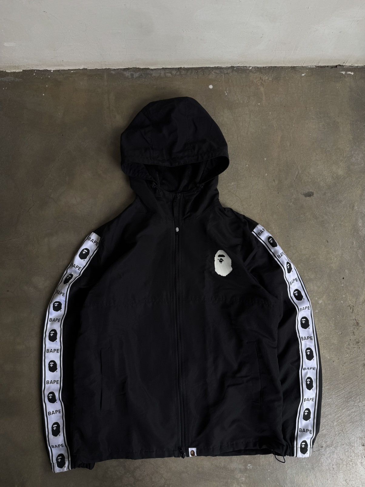 Bape Bape summer 2018 tape line windbreaker jacket Size US L / EU 52-54 / 3 - 1 Thumbnail