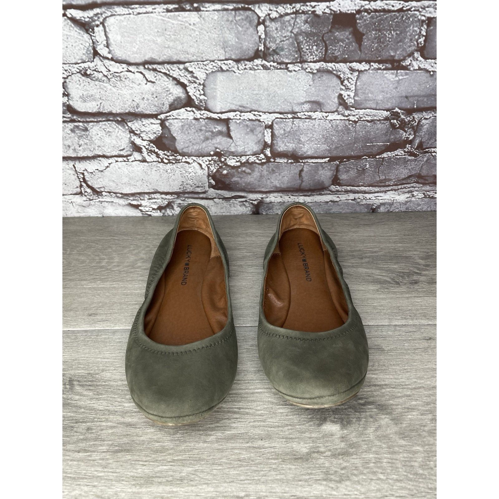 Lucky Brand Lucky Brand Olive Green Suede Erin Round Toe Ballet Flats Wo Size US 8.5 / IT 38.5 - 14 Thumbnail