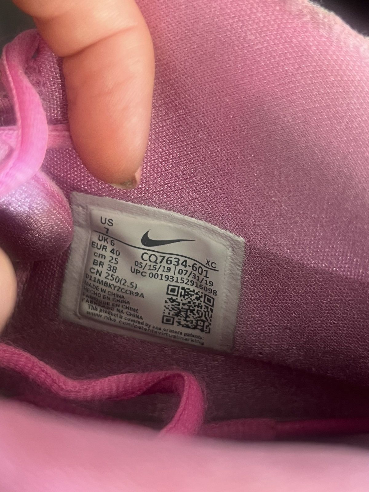 Nike Kyrie Tokyo series Size US 7 / EU 40 - 4 Thumbnail