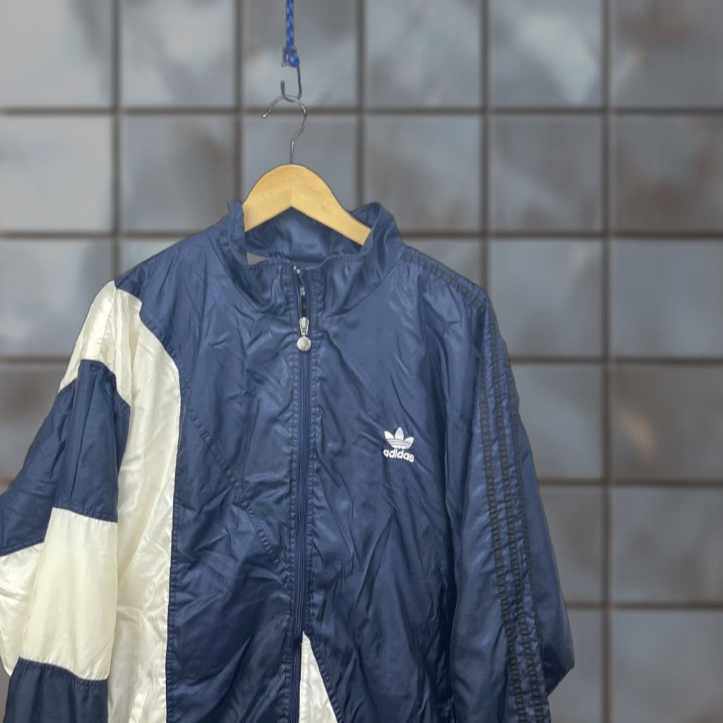 Adidas VINTAGE Adidas Windbreaker Jacket XL Mens 90s Blue Windbreaker 90s Lightweight Nylon Jacket Adidas Windbreaker Blue XL Mens Size US XL / EU 56 / 4 - 1 Thumbnail