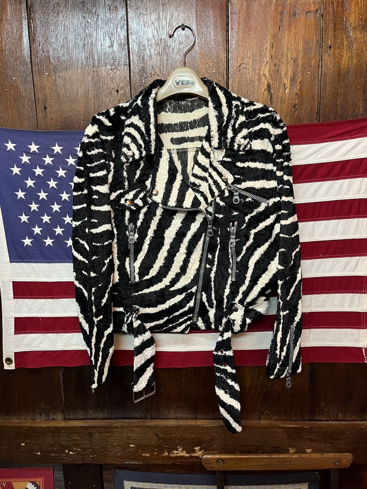 Vintage Vintage Luxury Zebra Printed Faux Fur Biker Jacket Size L / US 10 / IT 46 - 4 Thumbnail