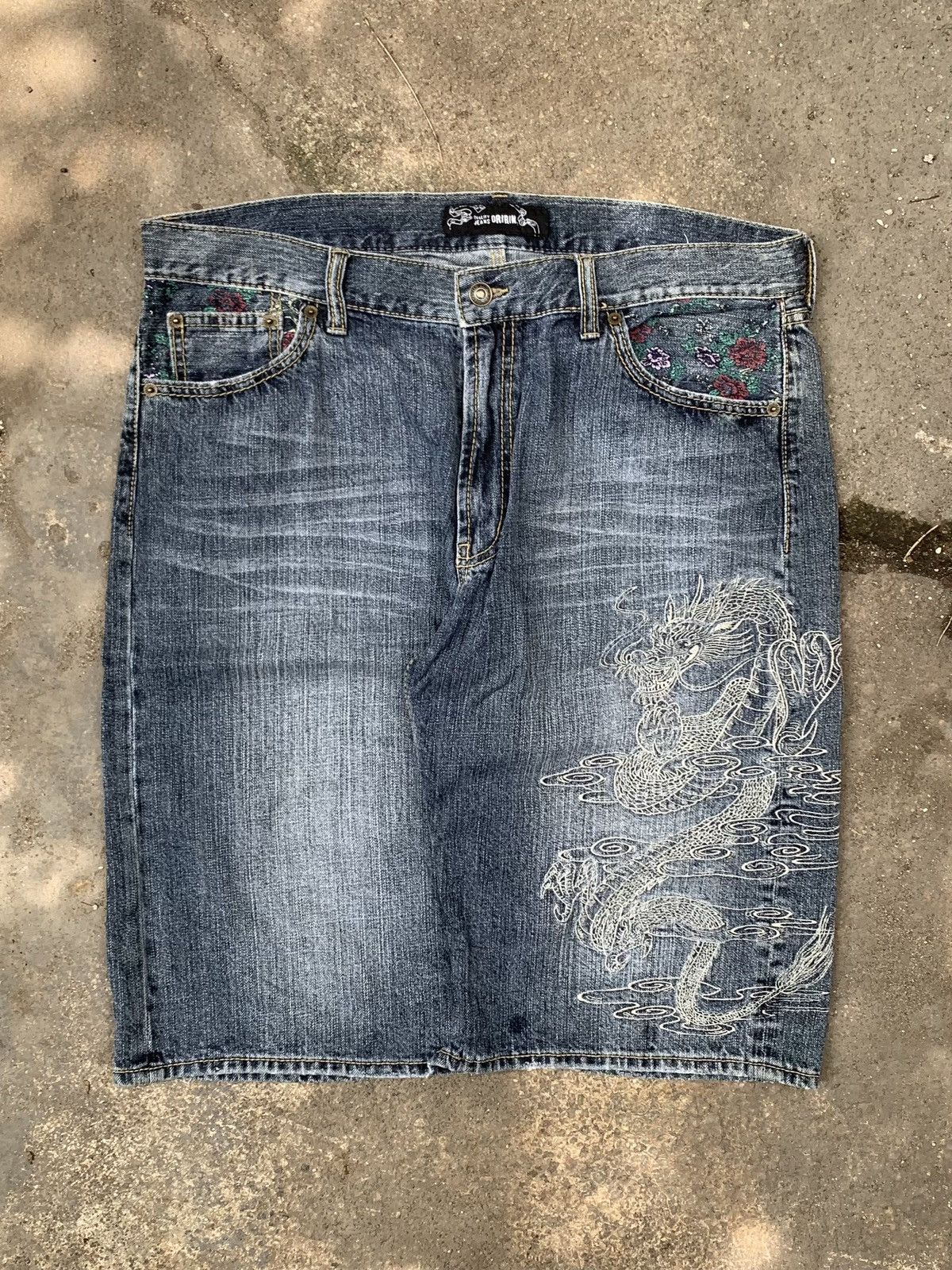 Japanese Brand × Vintage Vintage Y2k Quality Jeans Dragon jorts Size US 37 - 1 Thumbnail