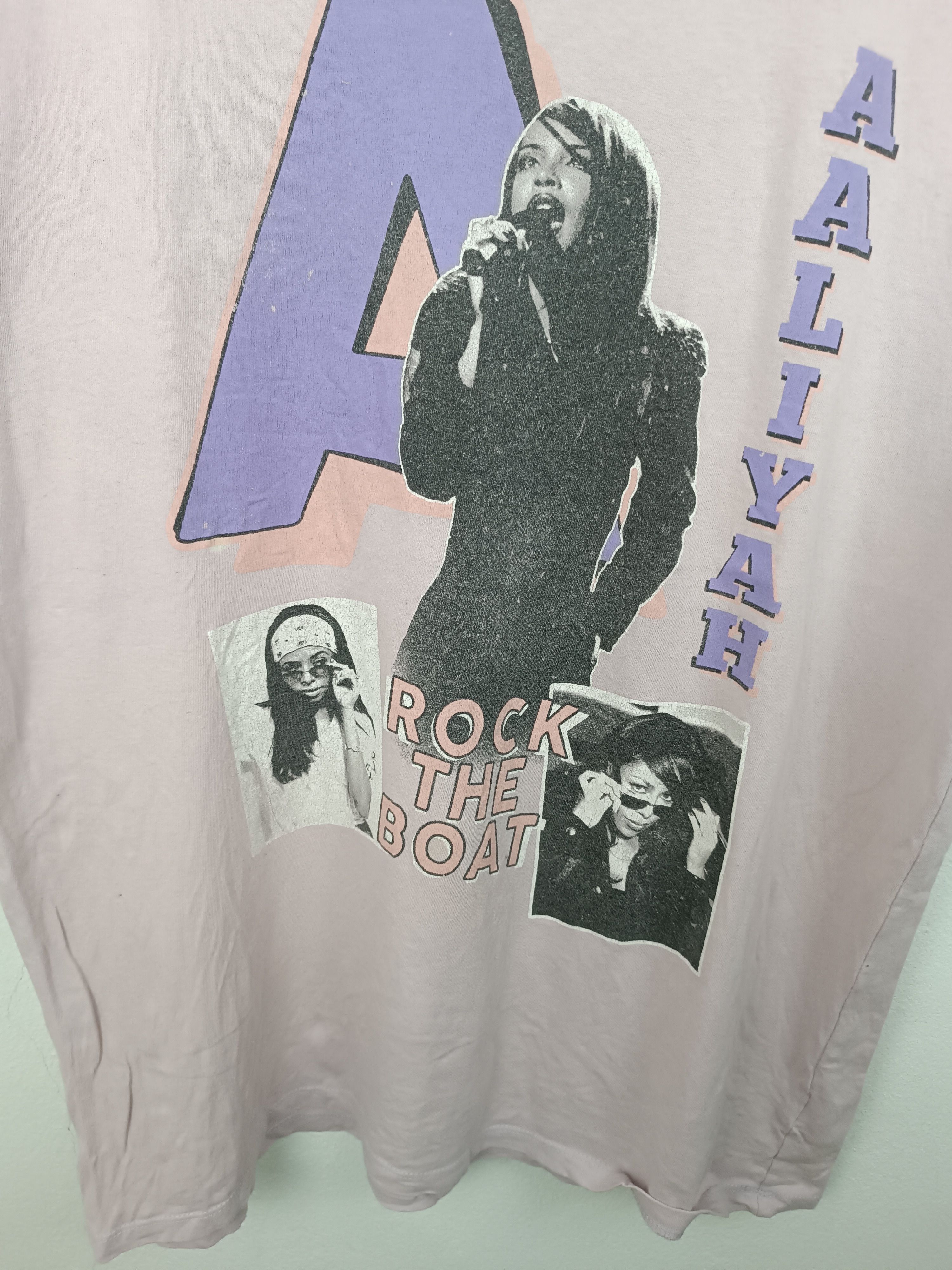 Rap Tees VINTAGE AALIYAH ROCK THE BOAT RAP TEE left eye jcole tupac Size US L / EU 52-54 / 3 - 7 Thumbnail
