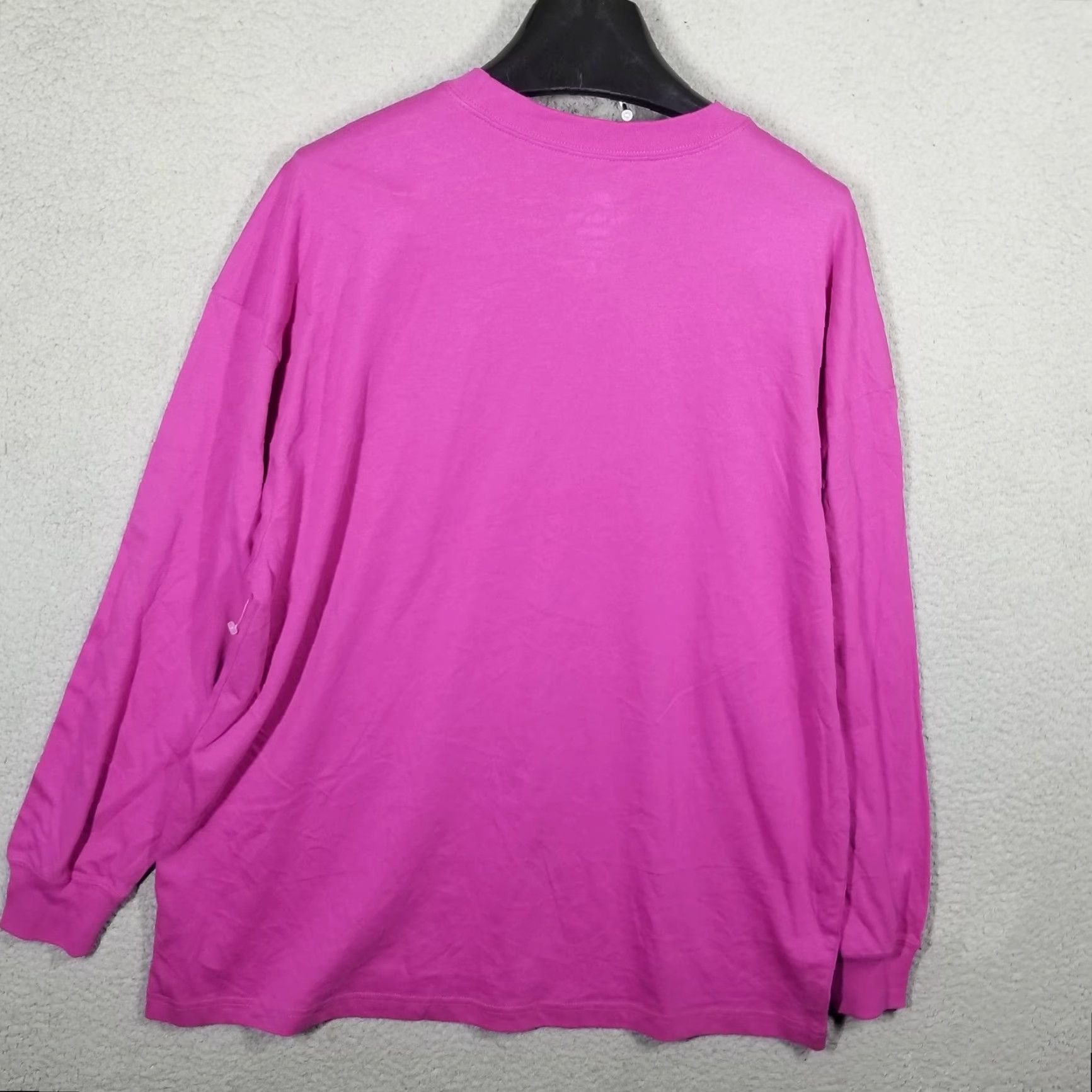 Nike Long Sleeve T-Shirt Men XL Pink Sports Logo Oversized Casual