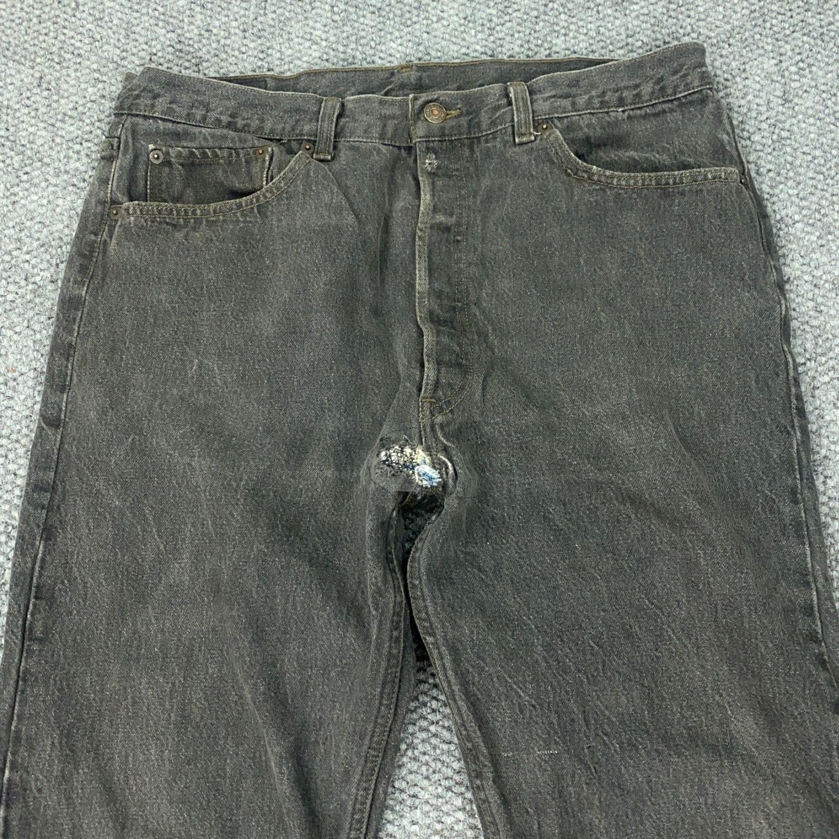 Levi's VINTAGE Levi's 501 Jeans Mens 38x30 Straight Distressed Cotton Denim Gray 90s Size US 38 / EU 54 - 2 Thumbnail