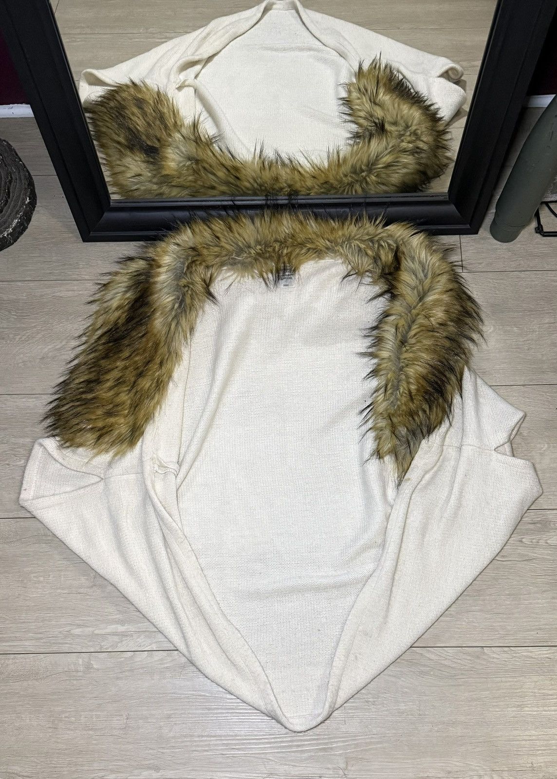 Bebe Y2K 2000s Bebe Fur Coat Knitted Sweater Size L / US 10 / IT 46 - 1 Thumbnail