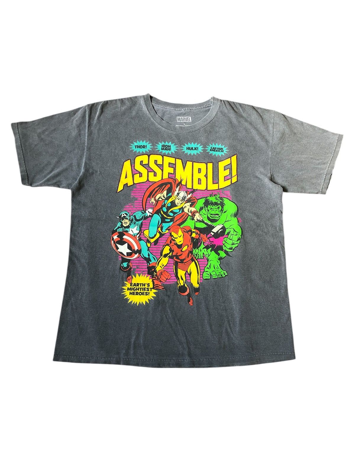 Other Vintage y2k Marvel's Avengers Assemble! Graphic Tee Size US L / EU 52-54 / 3 - 1 Thumbnail
