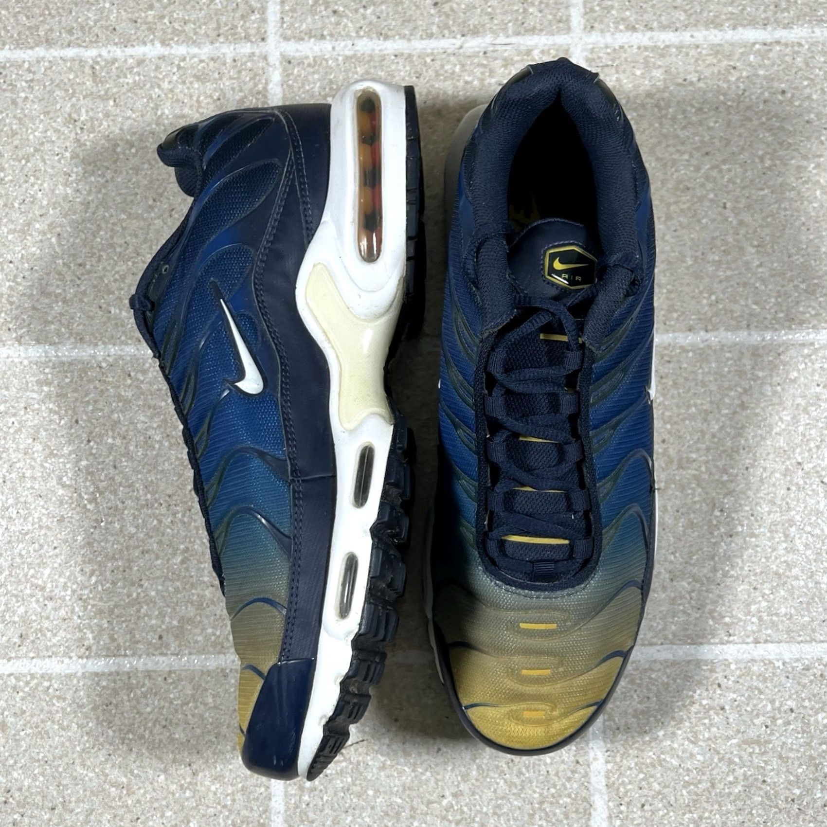 Nike Nike Air Max Plus Gradient Pack 852630-407 Men Sneaker 11 Blue Navy Lemon 2018 Size US 11 / EU 44 - 4 Thumbnail