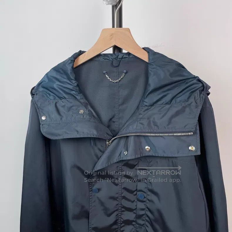Louis Vuitton Louis Vuitton Dark blue color-block hooded assault jacket Size US L / EU 52-54 / 3 - 9 Thumbnail