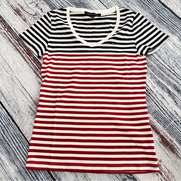 Tommy Hilfiger Classic Tommy Hilfiger Striped T-Shirt Size XS / US 0-2 / IT 36-38 - 1 Thumbnail