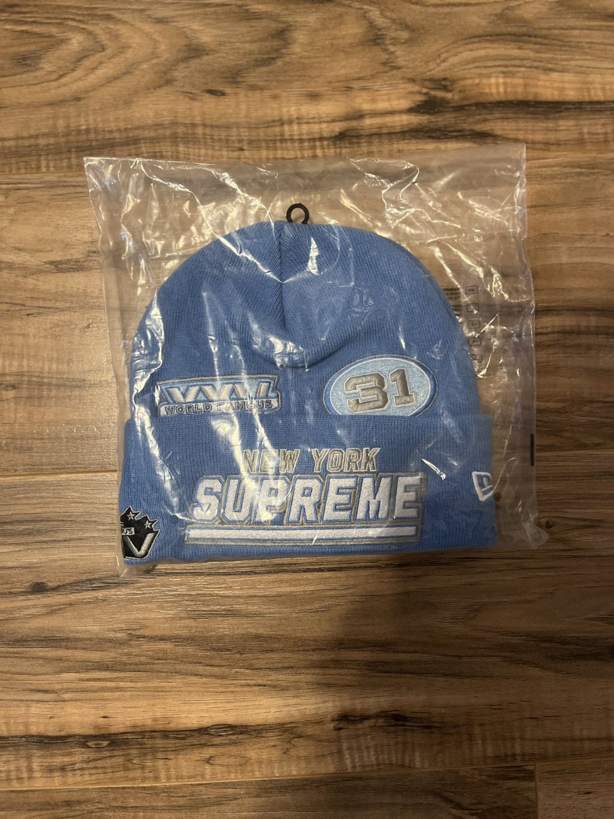 Supreme Supreme New Era Football Beanie Size ONE SIZE - 1 Thumbnail