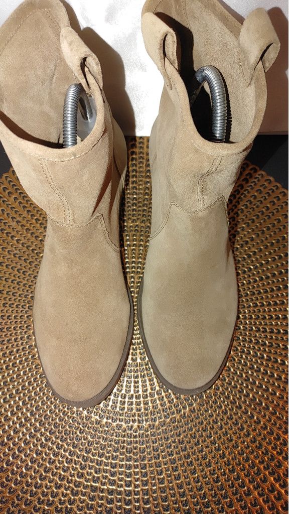 Other Sole Society Natasha Suede Booties Size 8.5M Size US 8.5 / IT 38.5 - 3 Thumbnail