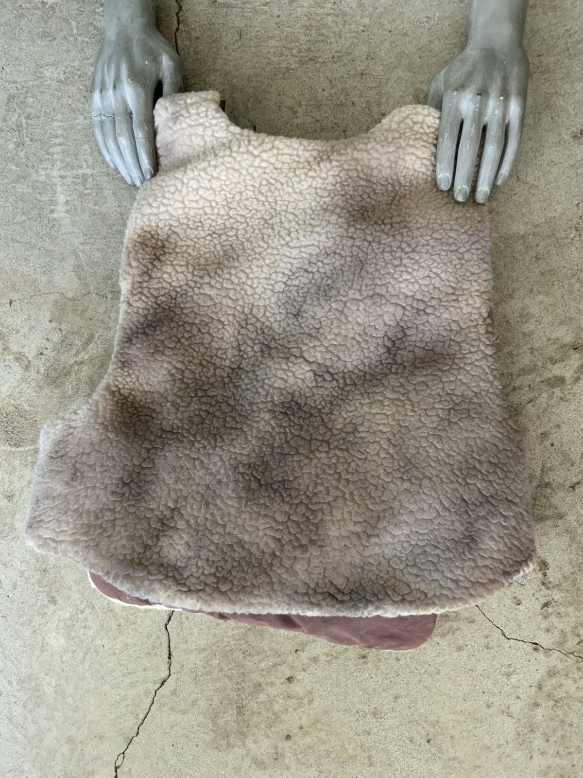 Kanye West × Yeezy YEEZY SEASON WYOMING SAMPLE REVERSIBLE SHERPA FLEECE VEST Size US L / EU 52-54 / 3 - 2 Thumbnail