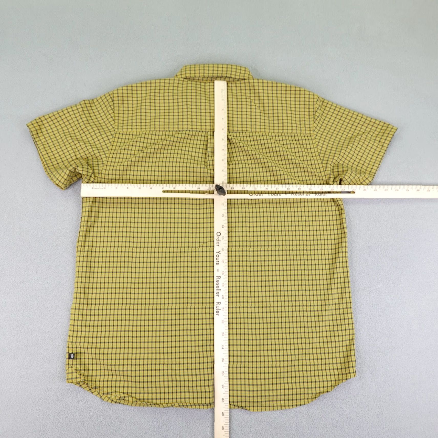 Mountain Hardwear Mountain Hardwear Shirt Men Large Yellow Plaid Button Up Hiking Lightweight Flex Size US L / EU 52-54 / 3 - 7 Thumbnail