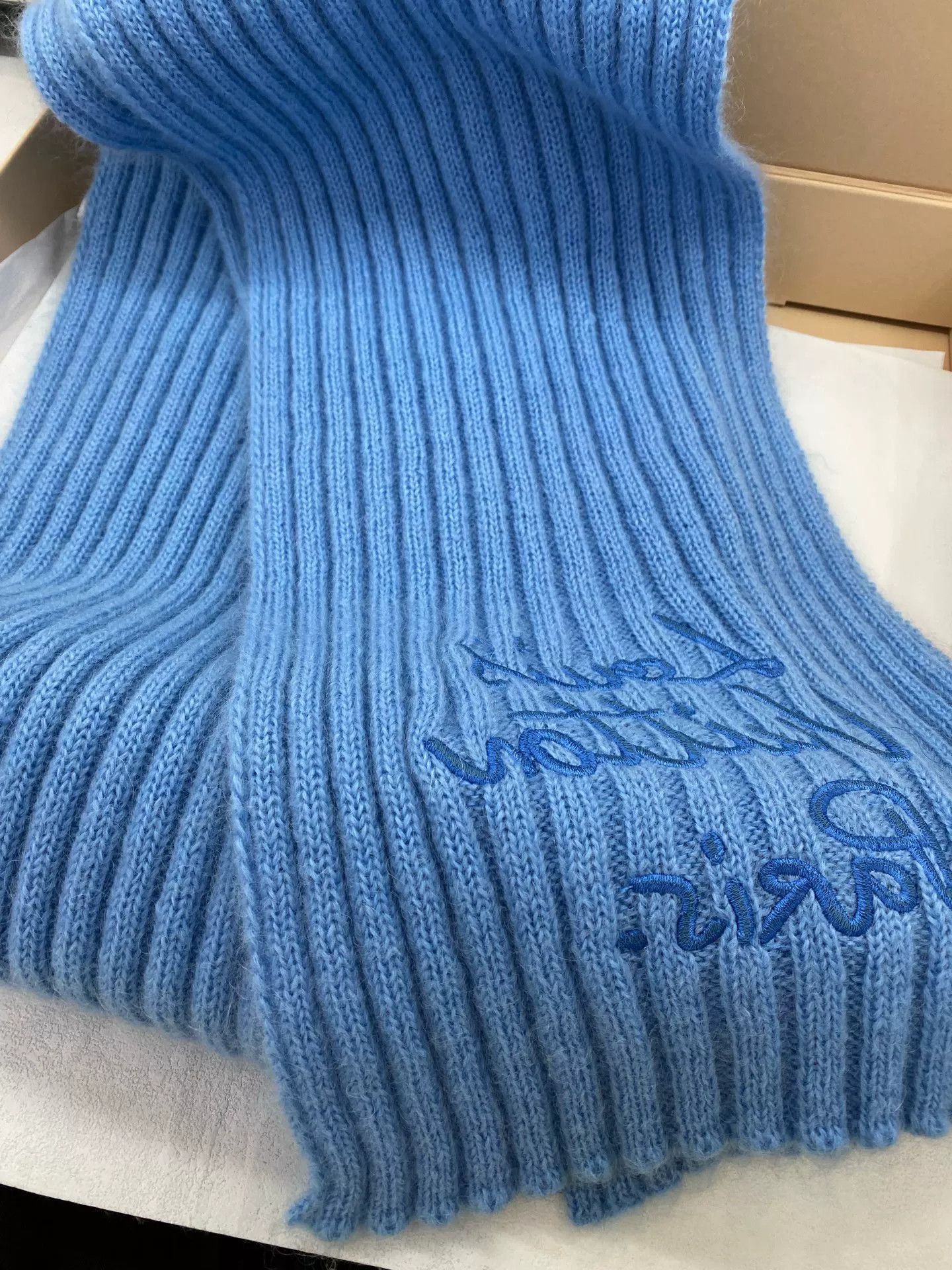 Louis Vuitton Louis Vuitton Mohair Scarf Size ONE SIZE - 1 Thumbnail