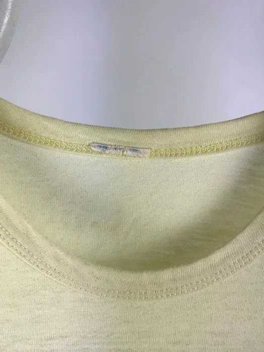 Adidas Adidas T-shirt middle logo vintage size Small Size US S / EU 44-46 / 1 - 3 Thumbnail