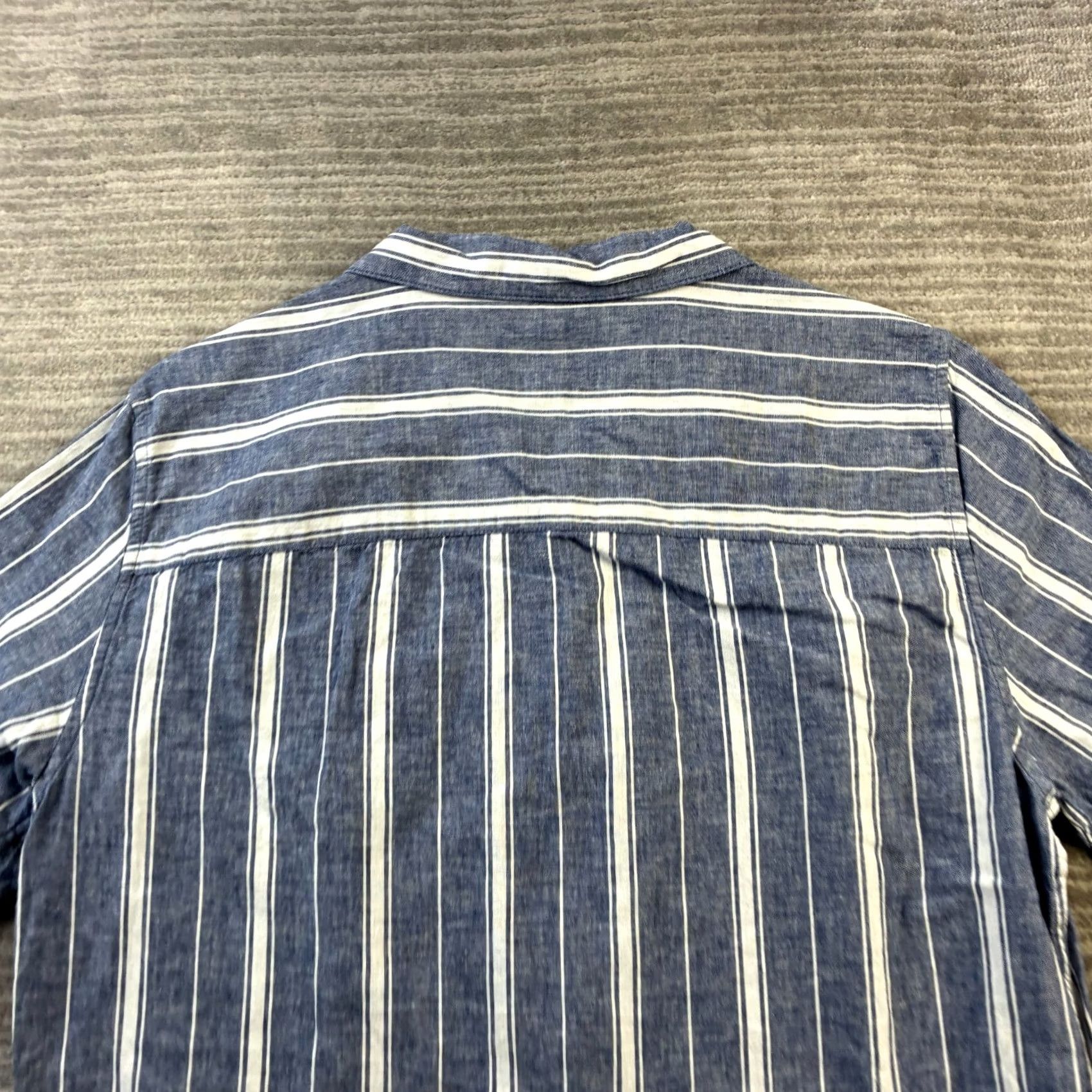 Gap VINTAGE Gap Shirt Camp Collar Button-Up Mens Medium Blue Striped Hawaiian Pattern Short Sleeve Linen Blend Size US M / EU 48-50 / 2 - 5 Thumbnail