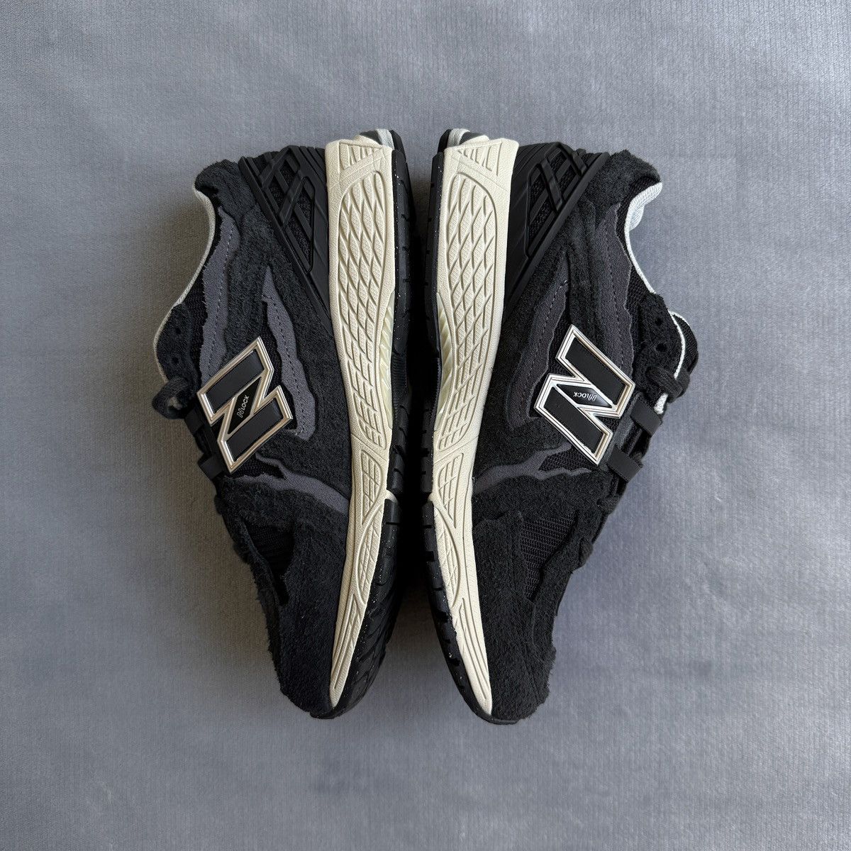 New Balance New Balance Protection Pack 1906DD Black Size US 7 / EU 40 - 3 Thumbnail