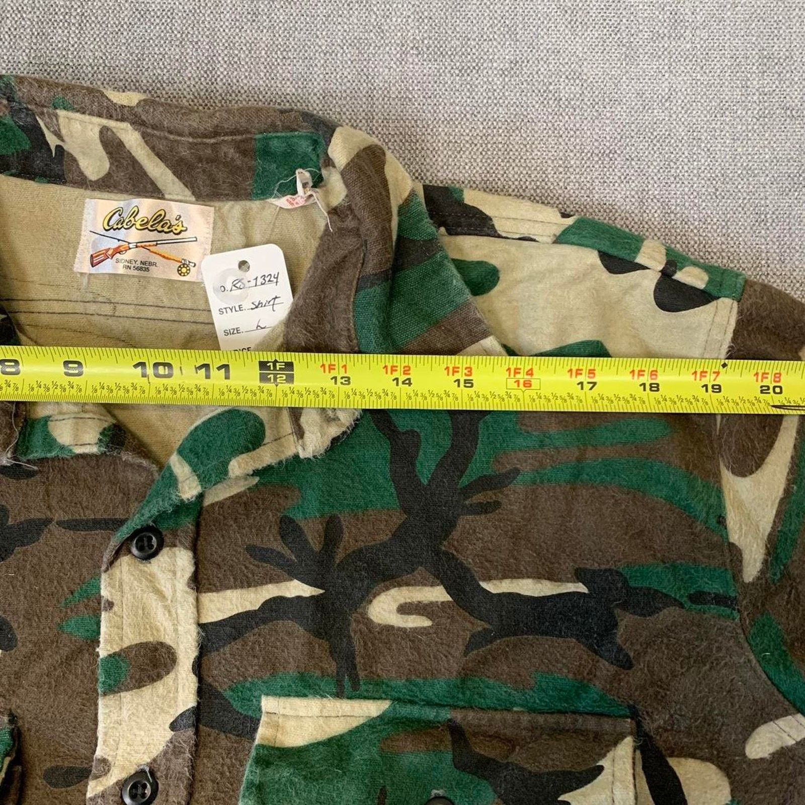 Vintage Vintage Cabela's Woodland Camo button up flannel shirt Size US L / EU 52-54 / 3 - 6 Thumbnail