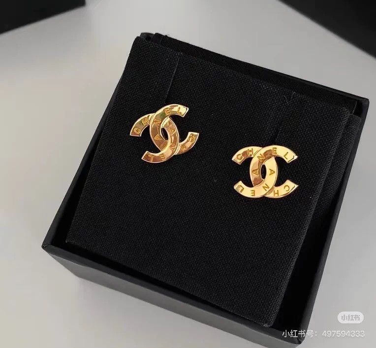 Chanel Chanel 25V Gold Double C Logo Earrings New With Box In Stock Size ONE SIZE - 6 Thumbnail