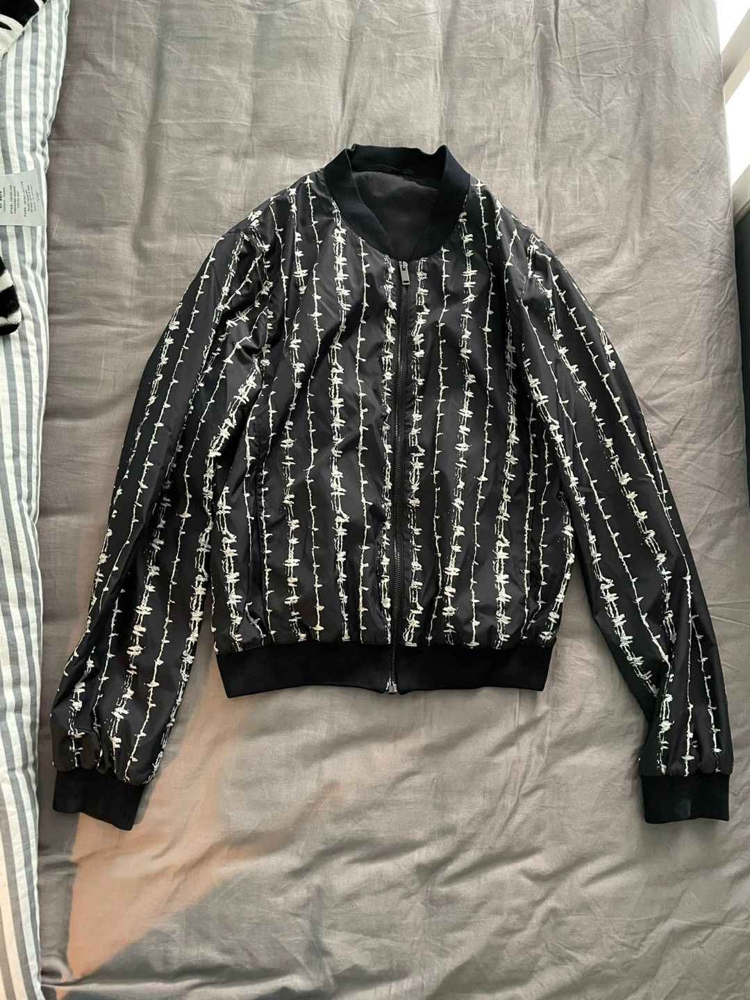 Alexander McQueen alexander mcqueen black short jacket Size US L / EU 52-54 / 3 - 1 Thumbnail