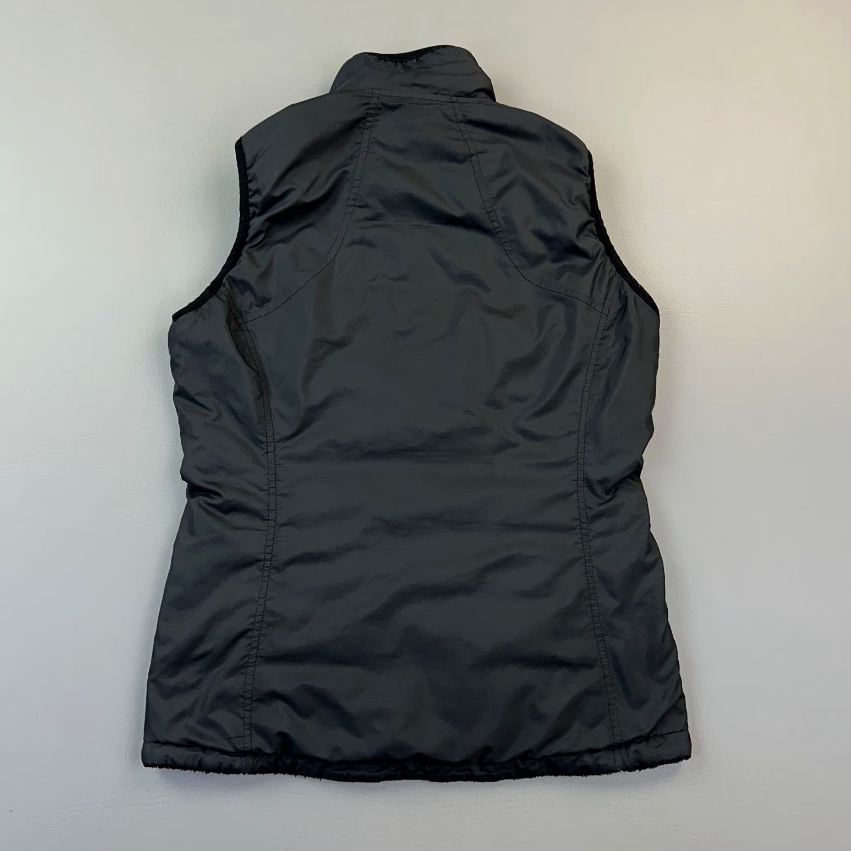 The North Face The North Face Vest Women’s Small Black Gray Full Zip Insulated Reversible Size S / US 4 / IT 40 - 3 Thumbnail