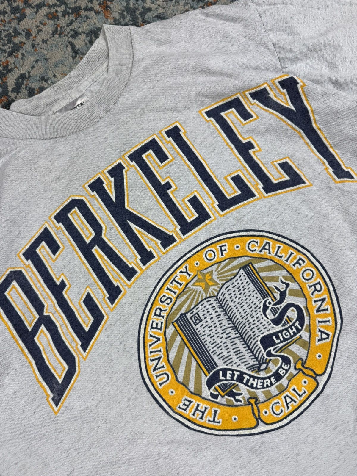 Vintage Vintage 80s Berkeley university of california boxy tee Size US S / EU 44-46 / 1 - 6 Thumbnail