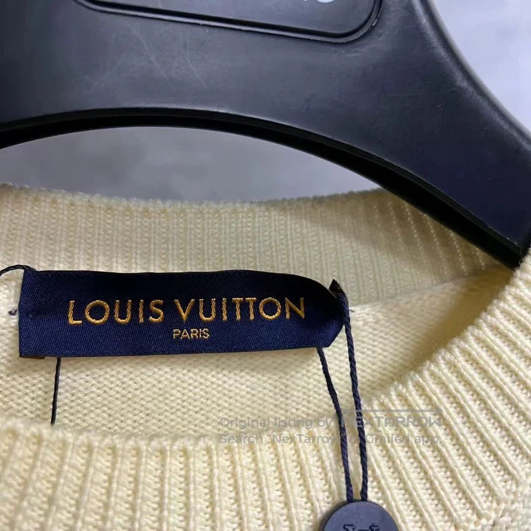 Louis Vuitton louis vuitton cream round neck knit sweater. Size US M / EU 48-50 / 2 - 2 Thumbnail