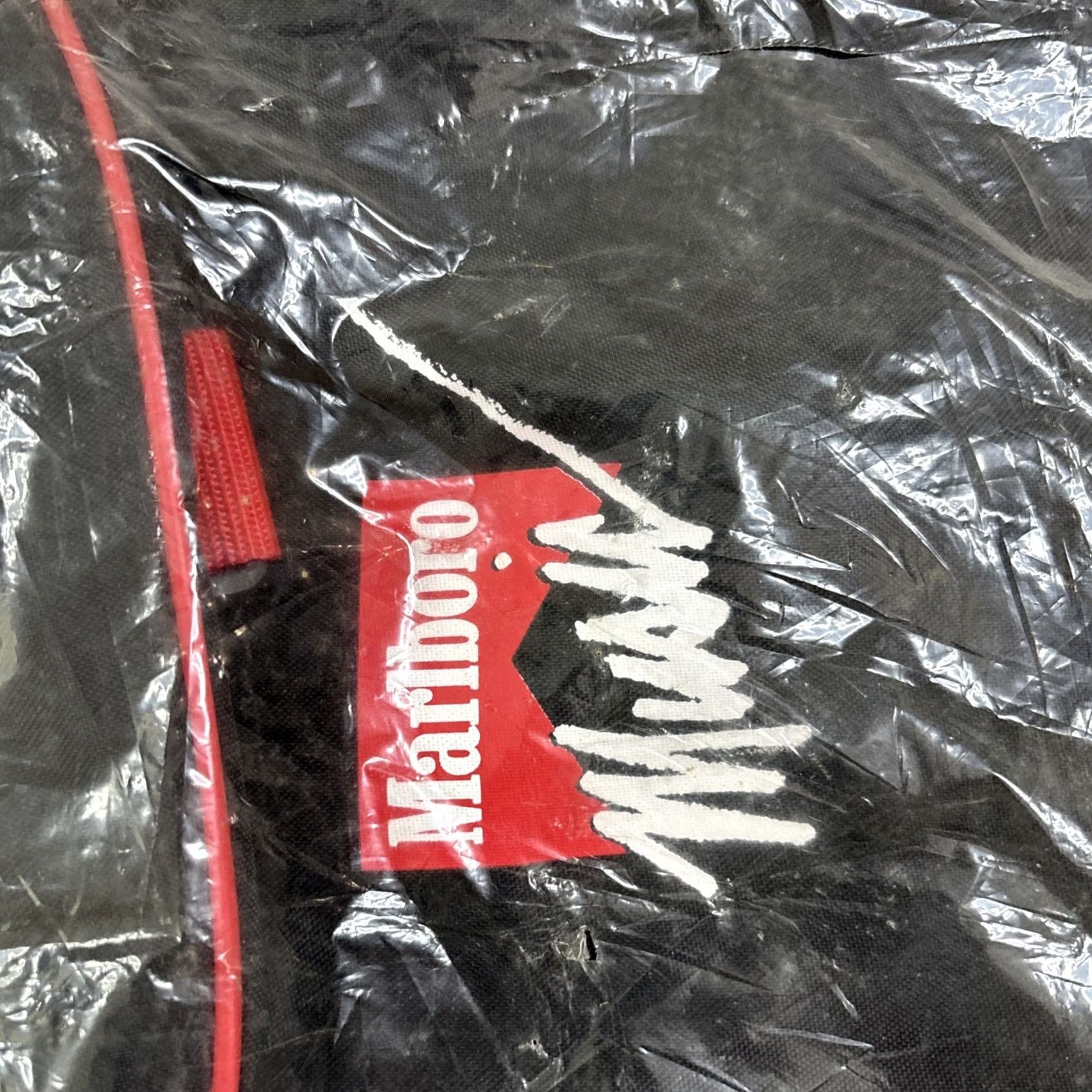 Marlboro VINTAGE Marlboro Music Duffel Bag 90s Rare Cigarettes Sealed Brand New VTG Black Mens Nylon Duffle Size ONE SIZE - 2 Thumbnail