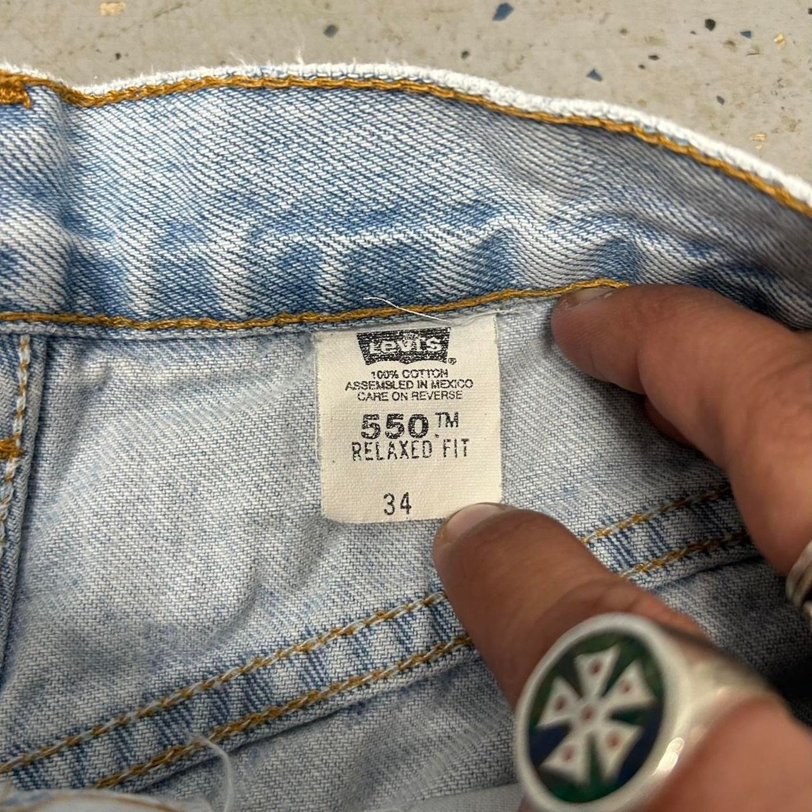 Levi's VTG Levi's 550 light wash denim shorts Size US 34 / EU 50 - 6 Thumbnail
