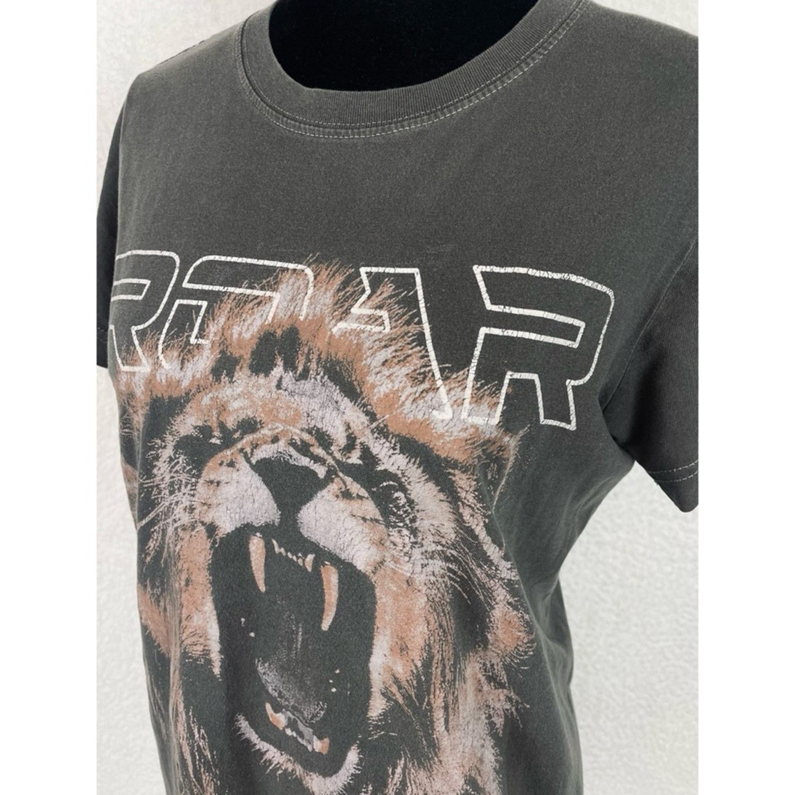 Topshop TOPSHOP • Grey Lion “Roar” Short Sleeve Graphic Tee Size S / US 4 / IT 40 - 5 Thumbnail
