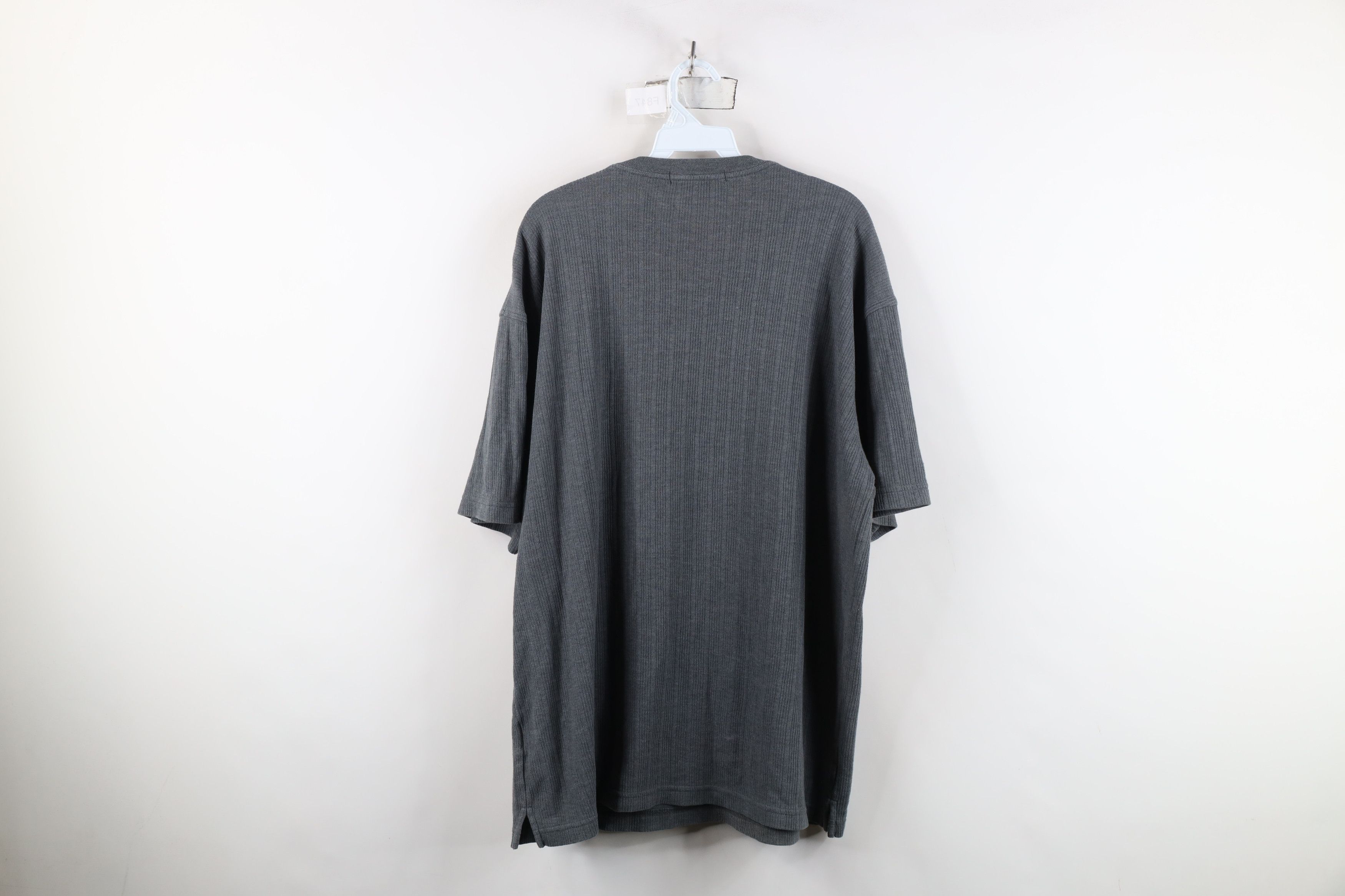 Vintage Vintage 90s Streetwear Knit Short Sleeve Henley T-Shirt Gray Size US XL / EU 56 / 4 - 9 Thumbnail