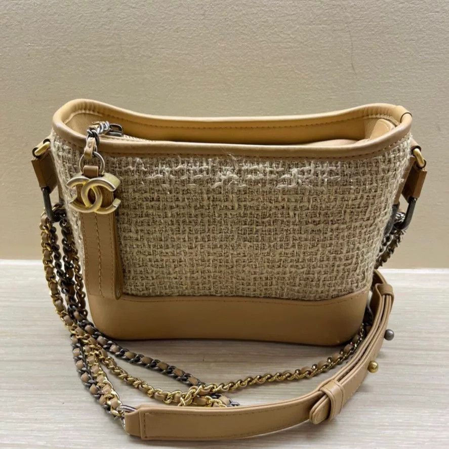 Chanel Pre-loved Bag Very good condition Size ONE SIZE - 1 Thumbnail